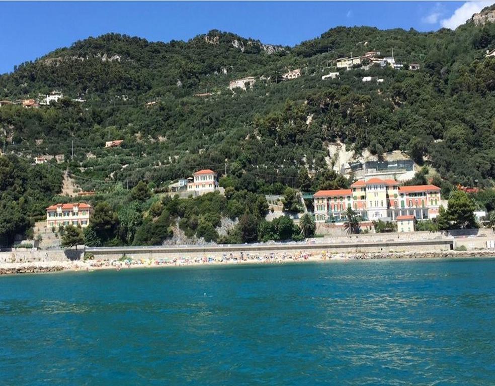 Hotel Del Golfo Finale Ligure Esterno foto