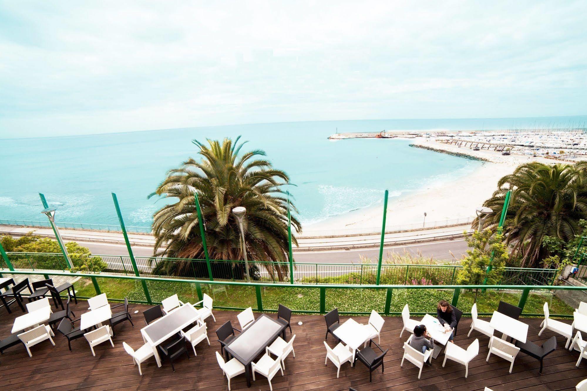 Hotel Del Golfo Finale Ligure Esterno foto